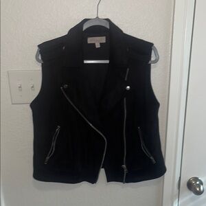 Black Sleeveless Jacket
